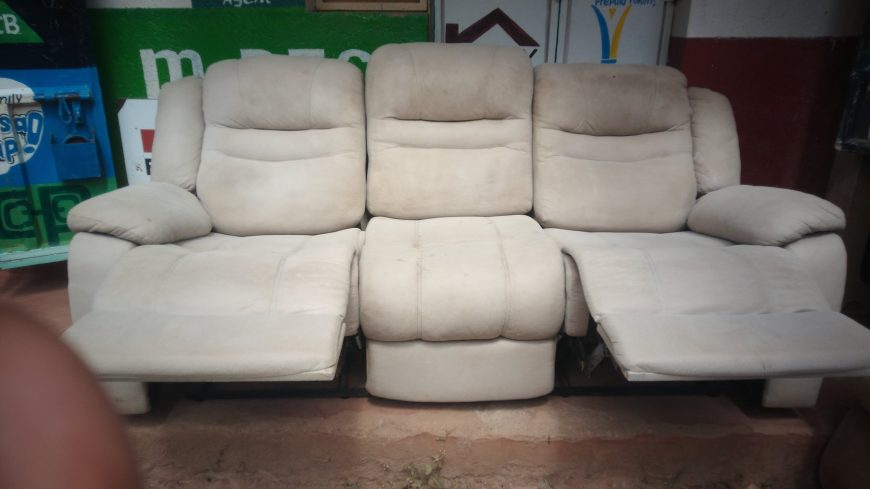 Recliner sofa