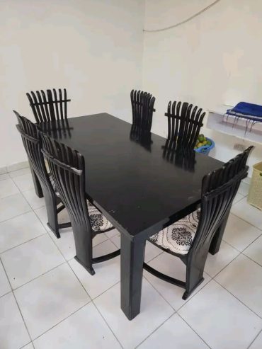 6 Seater dining table