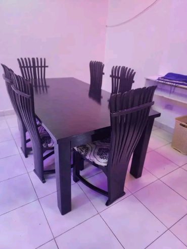 6 Seater dining table