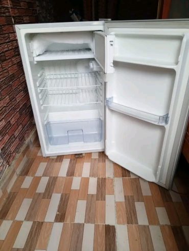 Bruhm Refrigerator