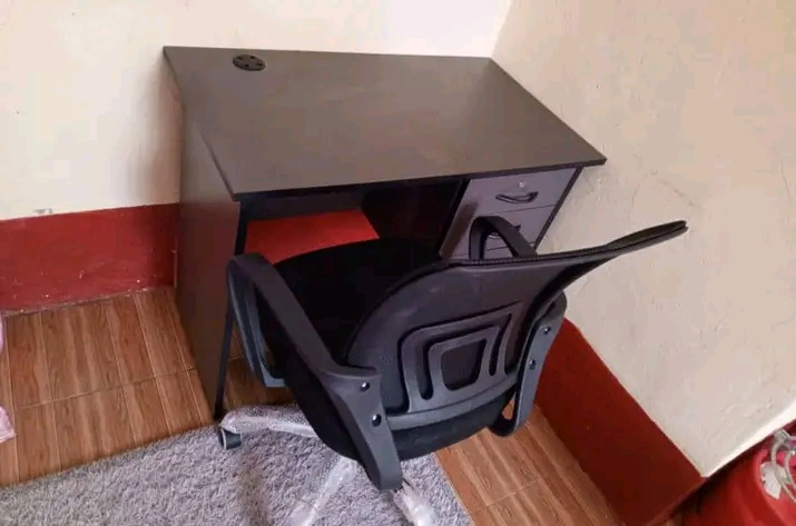 Office Desk and chair